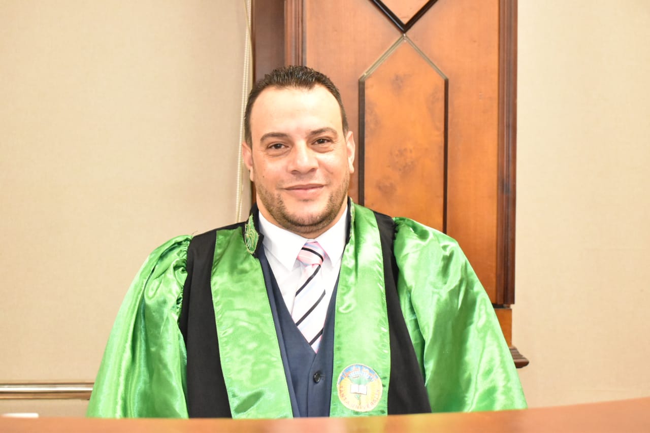 مناقشة رسالة الدكتوراة للباحث السيد حجاج السيد فتح الله بقسم اللغة العربية بآداب طنطا